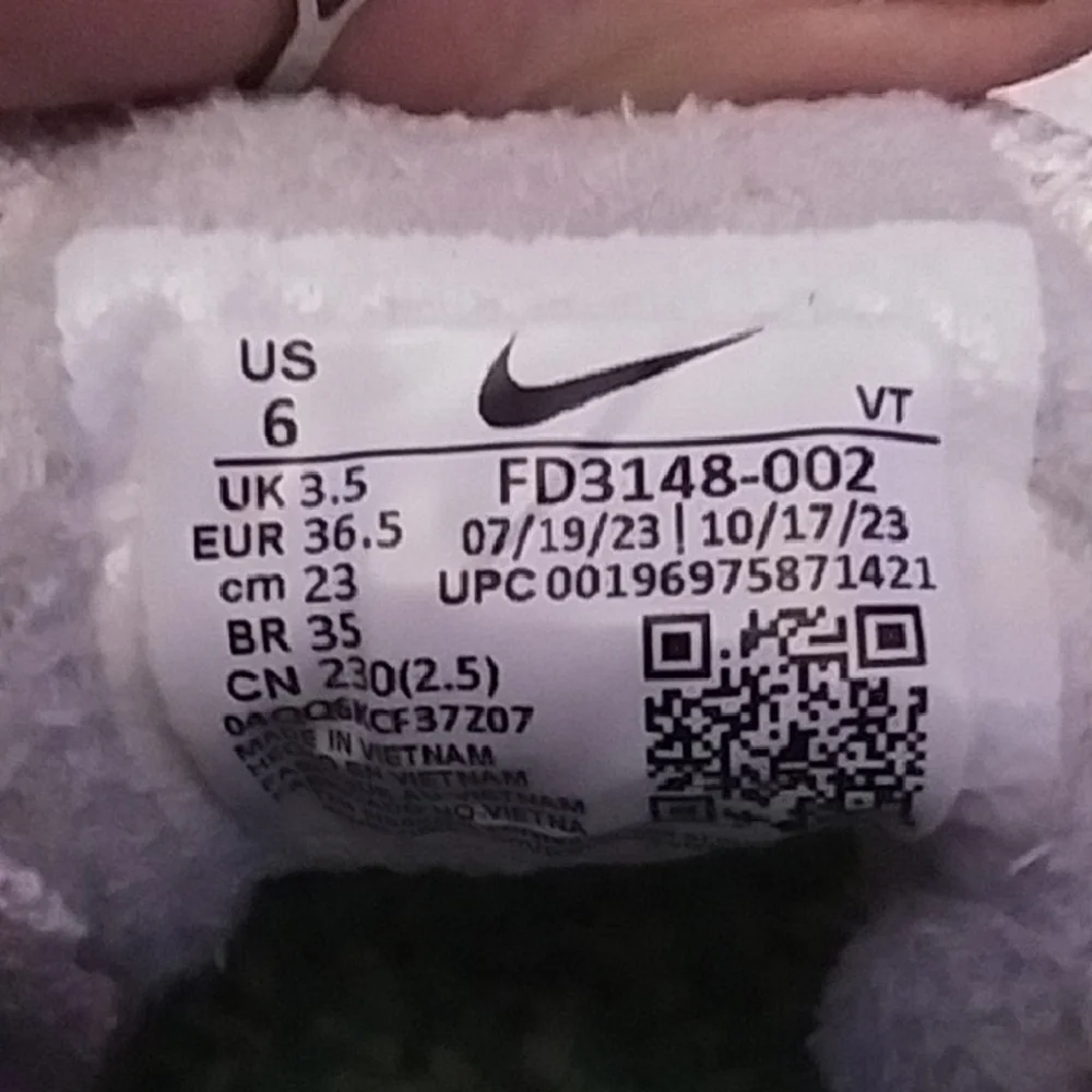 Nike Air VaporMax Flyknit Phantom 2023 - Picture 2 of 7